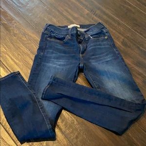 Gap true skinny size 25R jeans